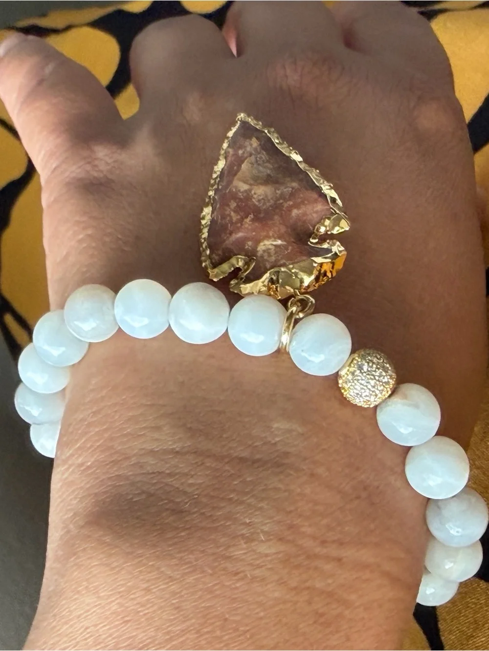 Semi-Precious White Beaded Bracelet with Gold-Edged Arrowhead Gemstone Charm